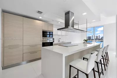 17111 Biscayne Blvd #1110, North Miami Beach, FL 33160 - Photo 7