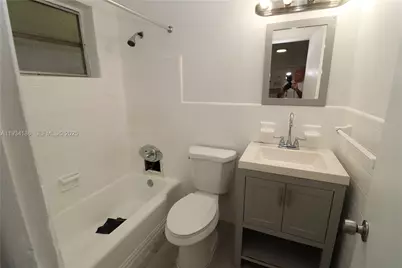 915 NE 16th Ter #4, Fort Lauderdale, FL 33304 - Photo 9