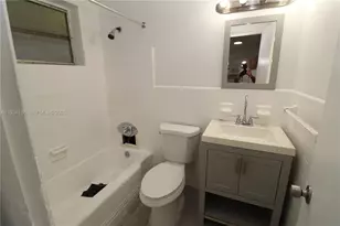 915 NE 16th Terrace, Fort Lauderdale, FL 33304 - Photo 9