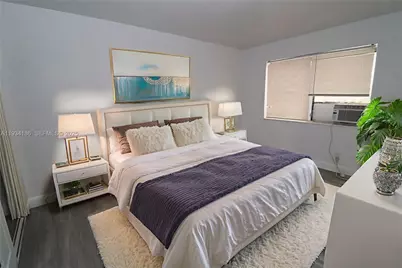 915 NE 16th Ter #4, Fort Lauderdale, FL 33304 - Photo 5