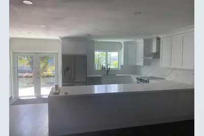 2100 SW 100th Ave, Miami, FL 33165 - Photo 3