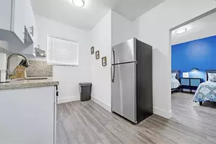 1029 SW 5th St, Miami, FL 33130 - Photo 11