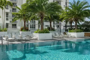 221 SW 12th St, Miami, FL 33130 - Photo 5