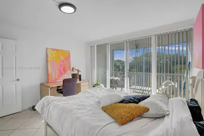1780 NE 191st St #304-2, Miami, FL 33179 - Photo 15