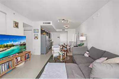 90 SW 3rd St #2109, Miami, FL 33130 - Photo 11