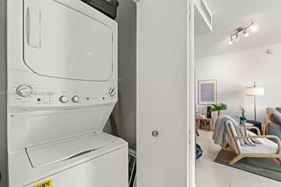 90 SW 3rd St #2109, Miami, FL 33130 - Photo 21