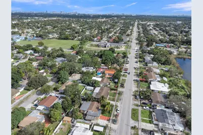 1361 NW 111th St, Miami, FL 33167 - Photo 29
