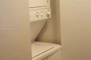 185 SW 7th St, Miami, FL 33130 - Photo 7