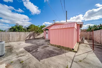 854 E 24th St, Hialeah, FL 33013 - Photo 9
