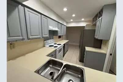 11349 SW 85 Ln, Miami, FL 33173 - Photo 5