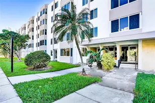 250 180th Dr, Sunny Isles Beach, FL 33160 - Photo 17