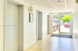 250 180th Dr, Sunny Isles Beach, FL 33160 - Photo 15