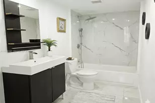 250 180th Dr, Sunny Isles Beach, FL 33160 - Photo 9