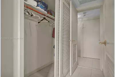 4747 Collins Ave #510, Miami Beach, FL 33140 - Photo 11