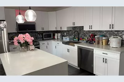 761 NW 183rd Dr, Miami Gardens, FL 33169 - Photo 3