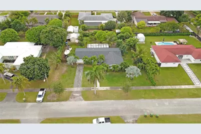 514 NW 21st St, Homestead, FL 33030 - Photo 3