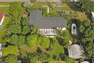 514 NW 21st St, Homestead, FL 33030 - Photo 11