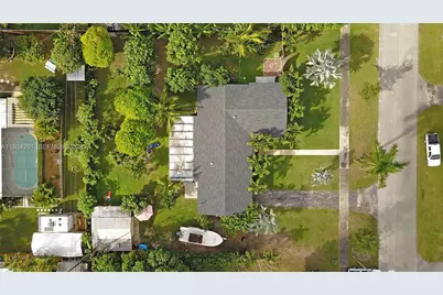 514 NW 21st St, Homestead, FL 33030 - Photo 9