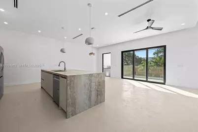 1319 NE 13th Ave, Fort Lauderdale, FL 33304 - Photo 9