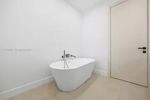 1319 NE 13th Ave, Fort Lauderdale, FL 33304 - Photo 31