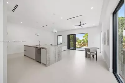 1319 NE 13th Ave, Fort Lauderdale, FL 33304 - Photo 9