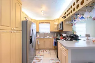 30 SW 57th Ct, Miami, FL 33144 - Photo 11