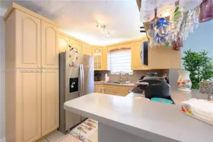 30 SW 57th Ct, Miami, FL 33144 - Photo 13