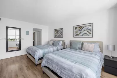 5601 Collins Ave #1019, Miami Beach, FL 33140 - Photo 29