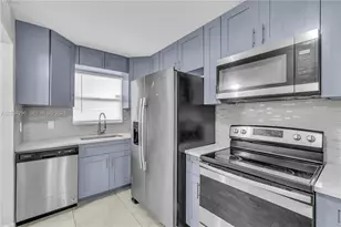 4760 W Lucerne Lakes Blvd W, Lake Worth, FL 33467 - Photo 3