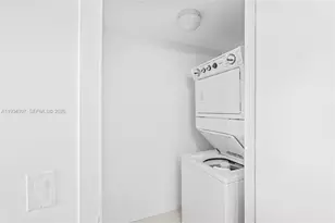 495 Brickell Ave, Miami, FL 33131 - Photo 29