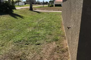 2709 SW 18th Ave, Cape Coral, FL 33914 - Photo 5