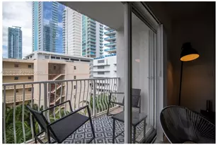 677 NE 24th St, Miami, FL 33137 - Photo 13