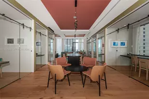 11 NE 6th St, Miami, FL 33132 - Photo 9