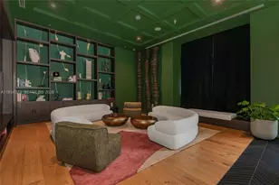 11 NE 6th St, Miami, FL 33132 - Photo 17