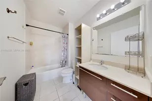 1900 N Bayshore Dr, Miami, FL 33132 - Photo 9