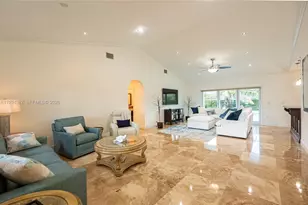 8235 NW 157th Terrace, Miami Lakes, FL 33016 - Photo 5