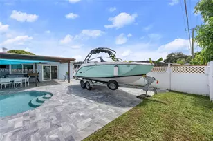 559 NW 70th Way, Margate, FL 33063 - Photo 35