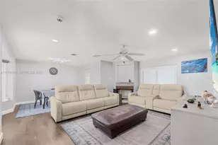 559 NW 70th Way, Margate, FL 33063 - Photo 5