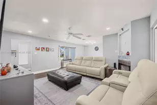 559 NW 70th Way, Margate, FL 33063 - Photo 7