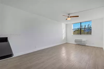 2501 Riverside Dr #307-A, Coral Springs, FL 33065 - Photo 5