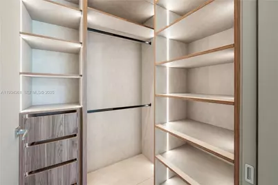 19900 NE 21st Ct, Miami, FL 33179 - Photo 41