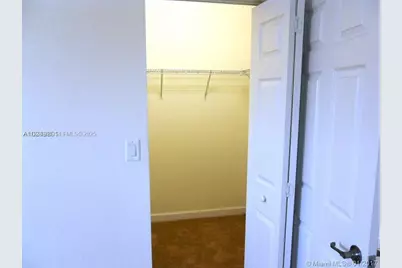 9363 W 33 Lane #9363, Hialeah, FL 33018 - Photo 9