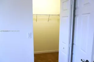 9363 W 33 Ln, Hialeah, FL 33018 - Photo 9