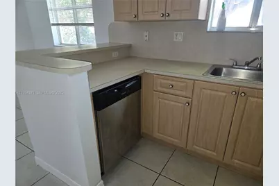 1261 SE 29th St #206-25, Homestead, FL 33035 - Photo 3