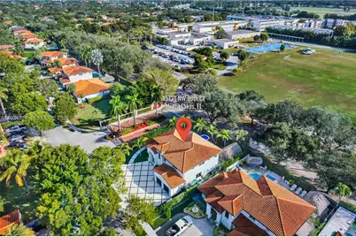 15721 NW 79th Ct, Miami Lakes, FL 33016 - Photo 7