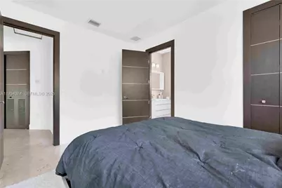 15721 NW 79th Ct, Miami Lakes, FL 33016 - Photo 23