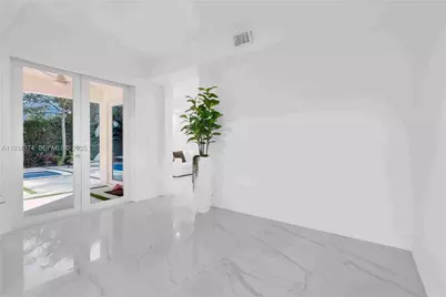 15721 NW 79th Ct, Miami Lakes, FL 33016 - Photo 35