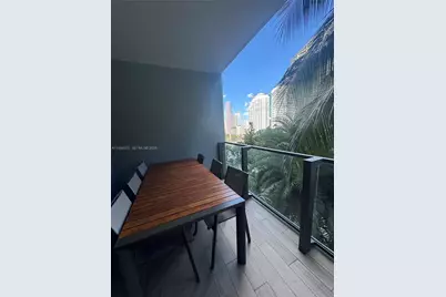 88 SW 7th St #805, Miami, FL 33130 - Photo 3