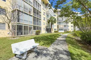 2930 Point E Dr, Aventura, FL 33160 - Photo 35