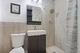 535 NE 158th St, Miami, FL 33162 - Photo 7